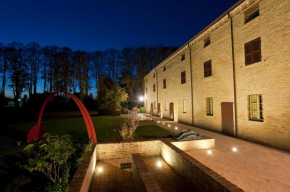 Hotels in San Pietro In Cerro